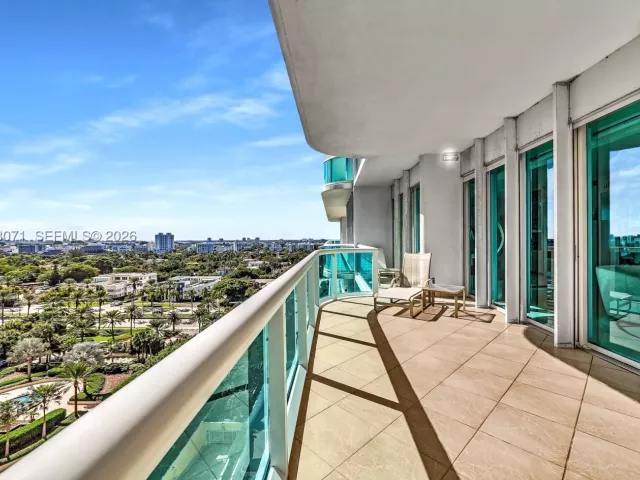 2-bedroom condo for sale in Bal Harbour - 10101 Collins Ave 11D +Cabana - MondialRealty