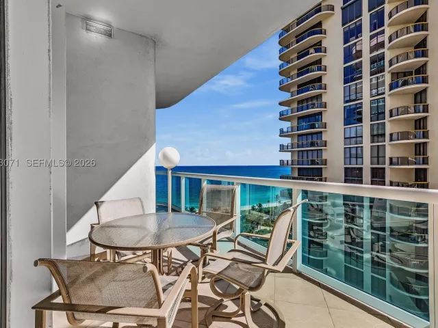 2-bedroom condo for sale in Bal Harbour - 10101 Collins Ave 11D +Cabana - MondialRealty