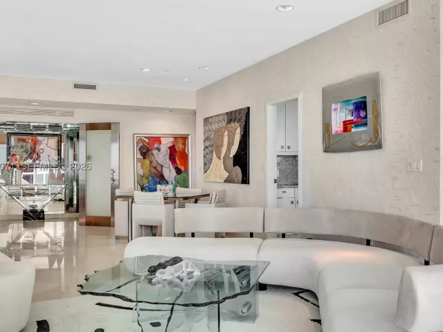 2-bedroom condo for sale in Bal Harbour - 10101 Collins Ave 11D +Cabana - MondialRealty