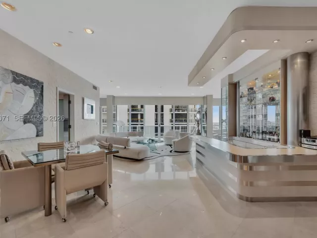 2-bedroom condo for sale in Bal Harbour - 10101 Collins Ave 11D +Cabana - MondialRealty