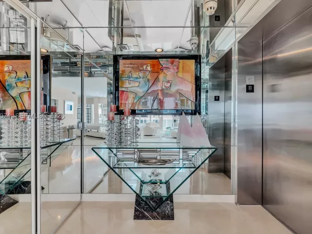 2-bedroom condo for sale in Bal Harbour - 10101 Collins Ave 11D +Cabana - MondialRealty