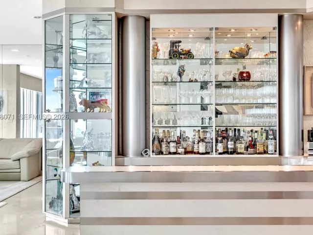 2-bedroom condo for sale in Bal Harbour - 10101 Collins Ave 11D +Cabana - MondialRealty