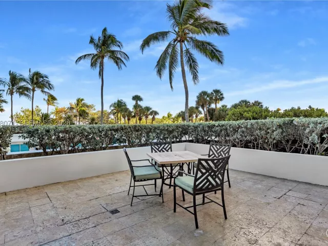 2-bedroom condo for sale in Bal Harbour - 10101 Collins Ave 11D +Cabana - MondialRealty