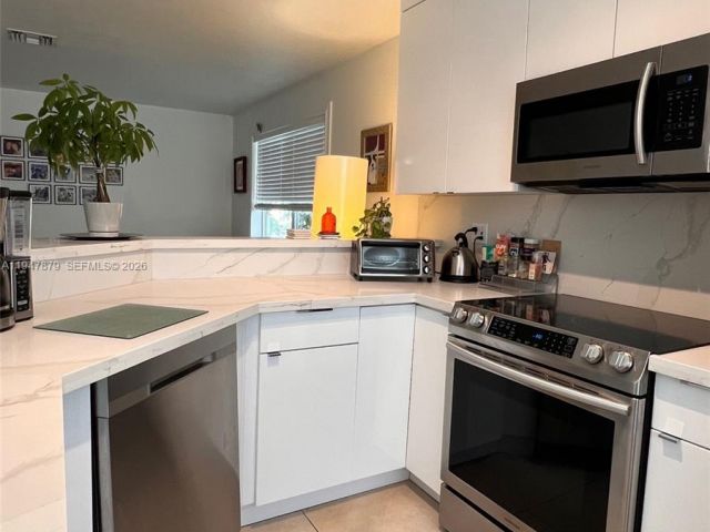 Home for sale at 747 SW 6th St - photo 7240536