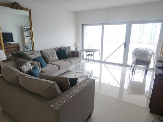 2-bedroom condo for rent in Hallandale Beach - 1985 S Ocean Dr 15H - MondialRealty