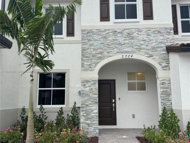 3-bedroom home for rent in Homestead - 2724 SE 26th Ave 0 - MondialRealty