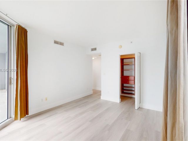 Apartment for sale  Unit #2226 - photo 7157120