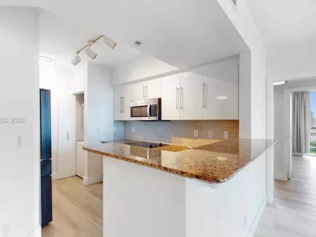 3-bedroom condo for sale in Miami - 325 S Biscayne Blvd 2226 - MondialRealty