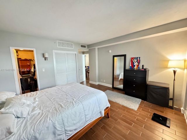 1-bedroom condo for rent in Hollywood - 3001 S Ocean Dr 1421 - MondialRealty