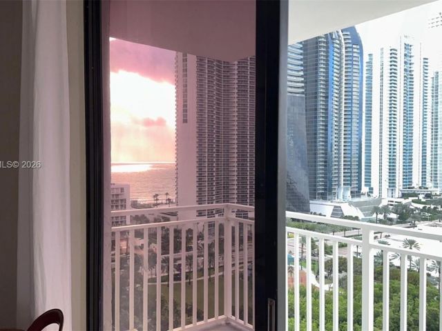 Apartment for sale  Unit #1909 - photo 7157787