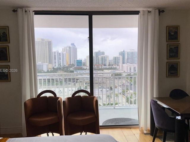 Apartment for sale  Unit #1909 - photo 7157788