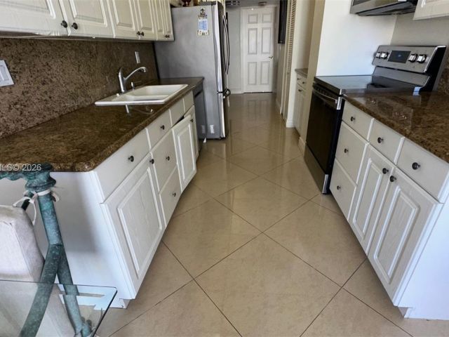 Apartment for sale  Unit #1909 - photo 7157792