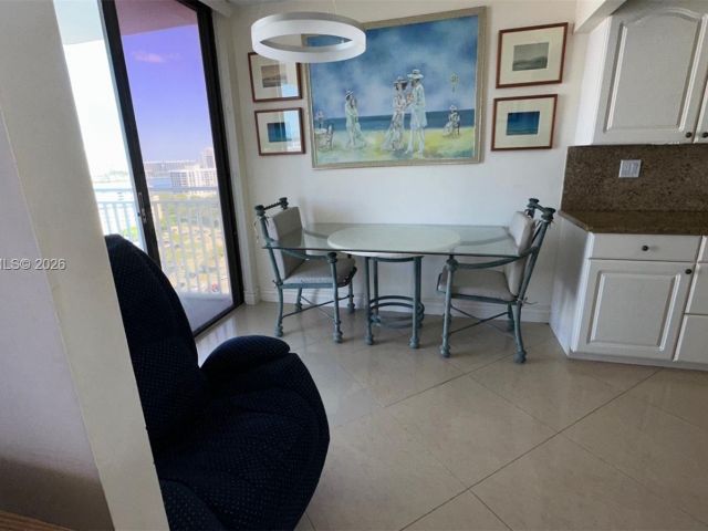 Apartment for sale  Unit #1909 - photo 7157794