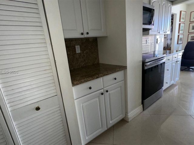 Apartment for sale  Unit #1909 - photo 7157796