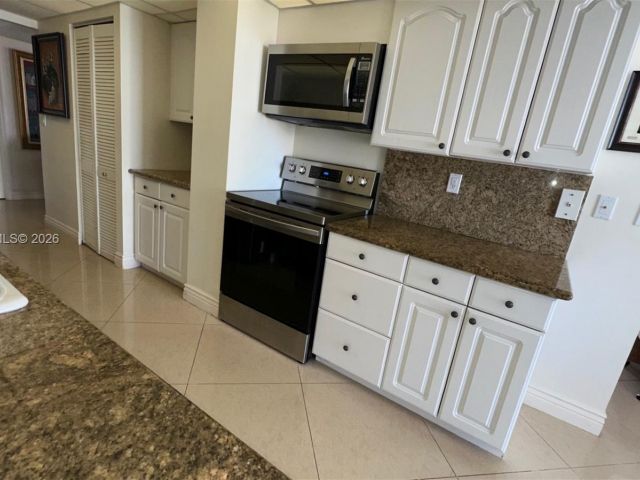 Apartment for sale  Unit #1909 - photo 7157799