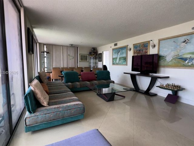 Apartment for sale  Unit #1909 - photo 7157802