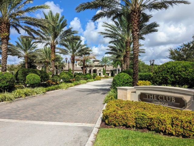 4-bedroom home for rent in Delray Beach - 16645 Germaine Drive - MondialRealty