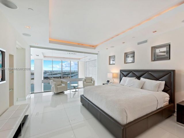 Apartment for rent  Unit #4403 - photo 7157153