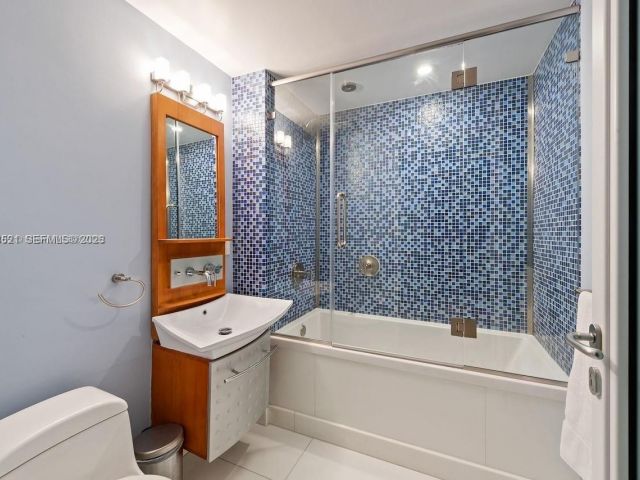 Apartment for rent  Unit #4403 - photo 7157160