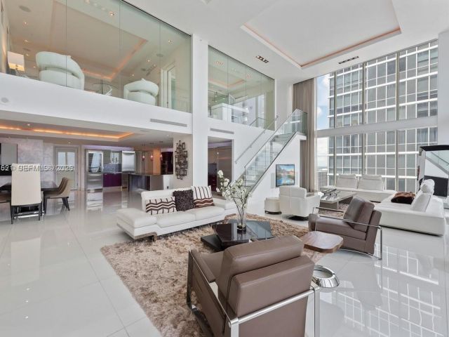 Apartment for rent  Unit #4403 - photo 7157171