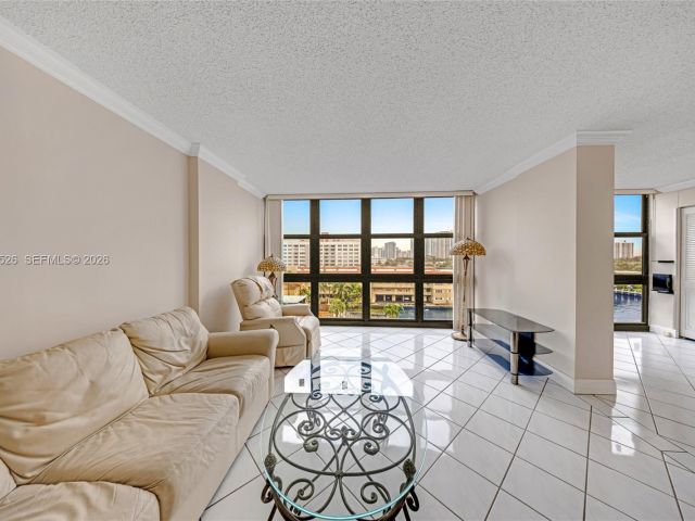1-bedroom condo for rent in Hallandale Beach - 2017 S Ocean Dr 706 - MondialRealty