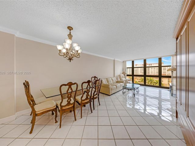 1-bedroom condo for rent in Hallandale Beach - 2017 S Ocean Dr 706 - MondialRealty
