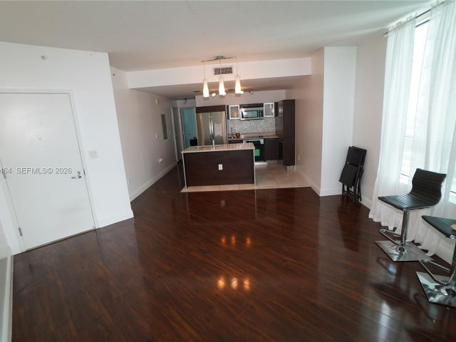 1-bedroom condo for sale in Miami - 1900 N Bayshore Dr 2510 - MondialRealty