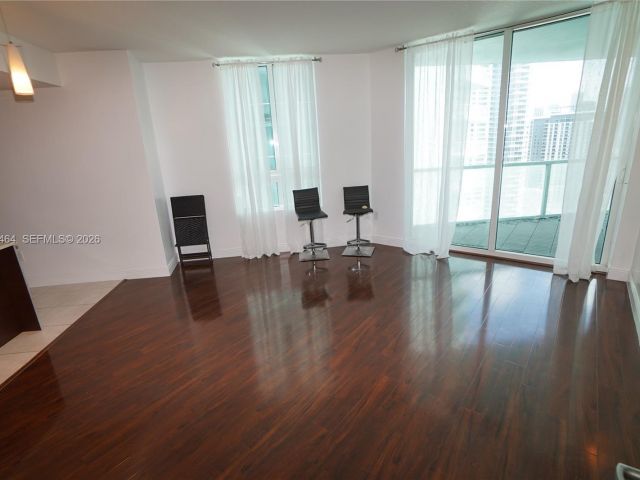 1-bedroom condo for sale in Miami - 1900 N Bayshore Dr 2510 - MondialRealty