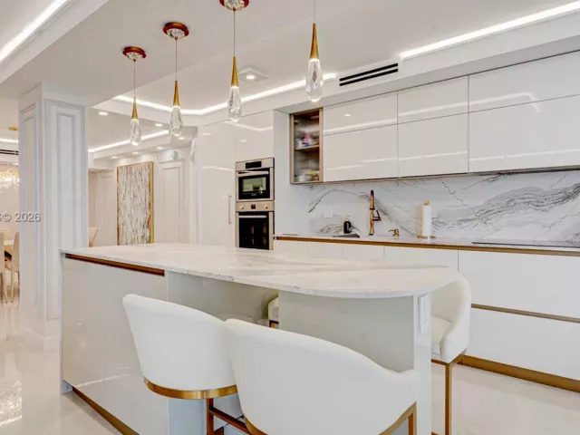 3-bedroom condo for rent in Sunny Isles Beach - 16711 Collins Ave 1004 - MondialRealty