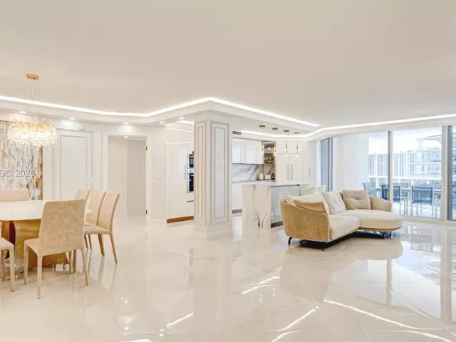 3-bedroom condo for rent in Sunny Isles Beach - 16711 Collins Ave 1004 - MondialRealty