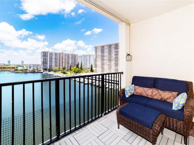 Apartment for sale  Unit #2905 - photo 7156559