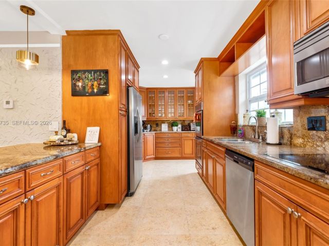 Home for rent at 1960 Coral Reef Dr - photo 7171478