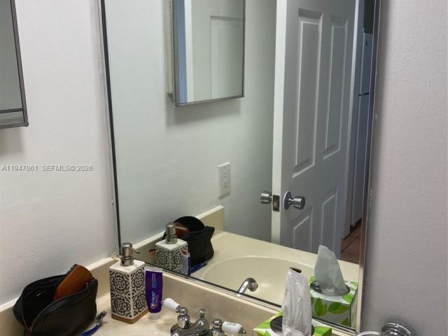 Apartment for sale  Unit #705 - photo 7437576