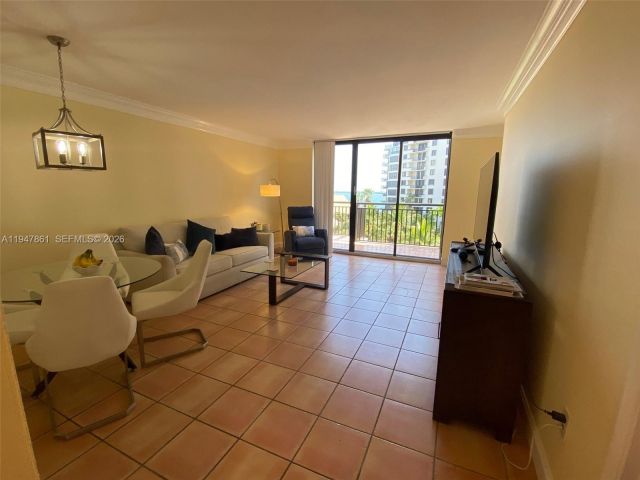 Apartment for sale  Unit #705 - photo 7437582