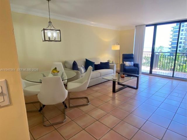 Apartment for sale  Unit #705 - photo 7437583