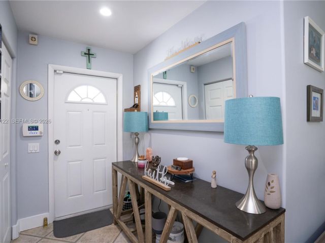 3-bedroom home for sale in Miami - 14954 SW 142nd Pl - MondialRealty