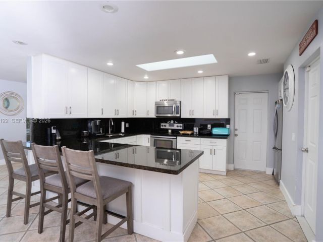 3-bedroom home for sale in Miami - 14954 SW 142nd Pl - MondialRealty