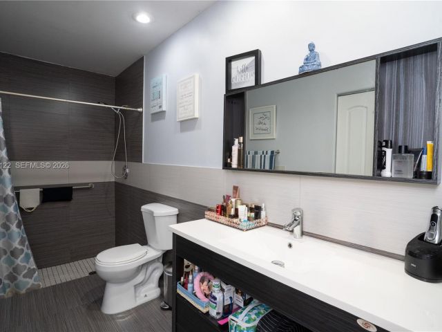 3-bedroom home for sale in Miami - 14954 SW 142nd Pl - MondialRealty