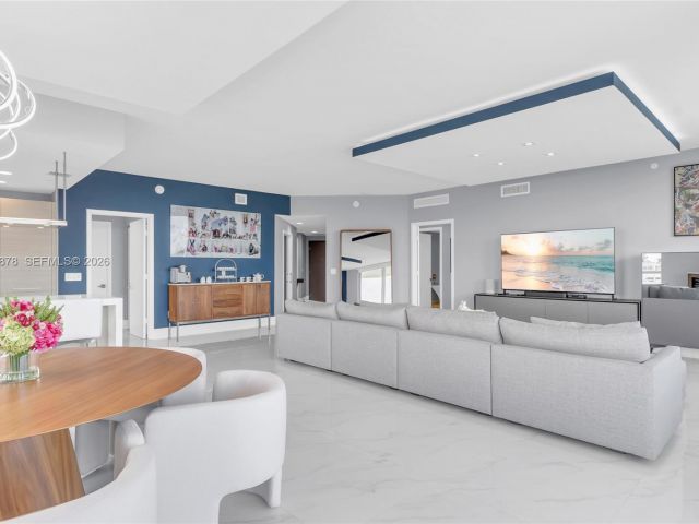 Apartment for rent  Unit #602 - photo 7173138