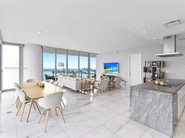 3-bedroom condo for sale in Miami - 700 NE 26th Ter 4701 - MondialRealty