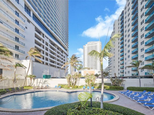 Apartment for sale  Unit #3B - photo 7210050