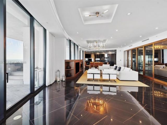 3-bedroom condo for sale in Sunny Isles Beach - 18555 Collins Ave 2601 - MondialRealty