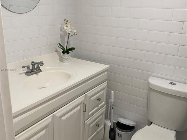 condo for rent in Hallandale Beach - 1965 S Ocean Dr 3H - MondialRealty