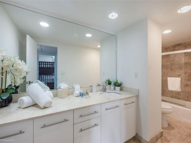 Apartment for rent  Unit #3B - photo 7476016