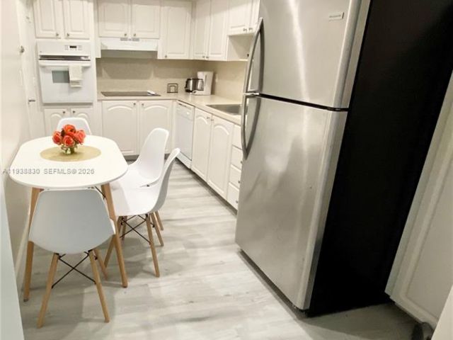 Apartment for rent  Unit #4M - photo 7475983