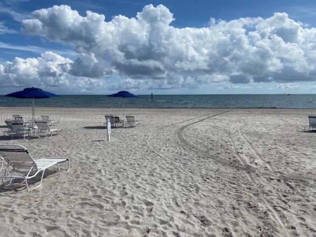 Apartment for rent  Unit #611 - photo 7182919