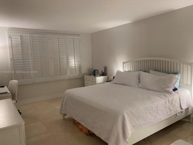 Apartment for rent  Unit #611 - photo 7182926