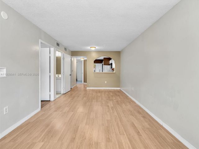 2-bedroom home for rent in Homestead - 1271 SE 28th Ct 105 - MondialRealty