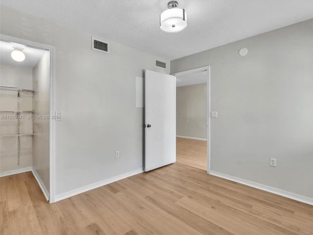 2-bedroom home for rent in Homestead - 1271 SE 28th Ct 105 - MondialRealty