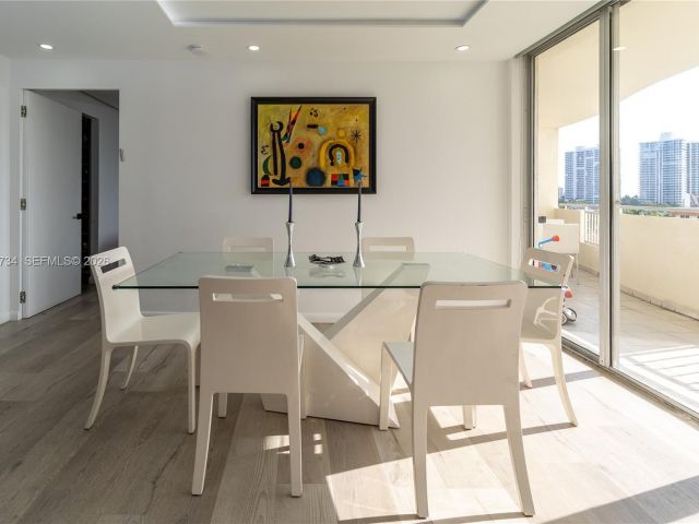 Apartment for rent  Unit #619 - photo 7172860